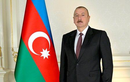 Prezident Sadır Japarovu təbrik etdi