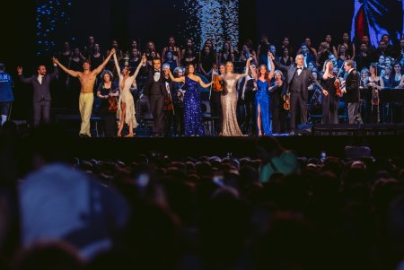 İstanbulda məşhur tenor Andrea Bocellinin 30 illik yubiley konserti keçirilib